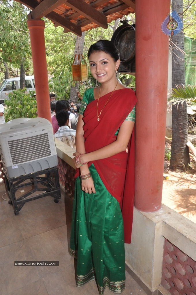 Saranya Mohan Latest Stills - 17 / 20 photos