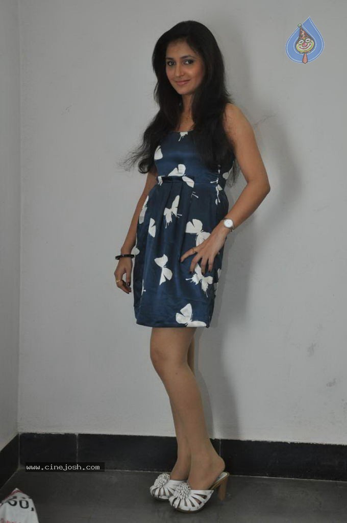 Sarayu Stills - 22 / 22 photos