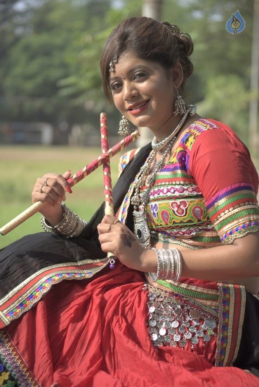 Sejal Mandavia Navratri Photo Shoot - 7 / 21 photos