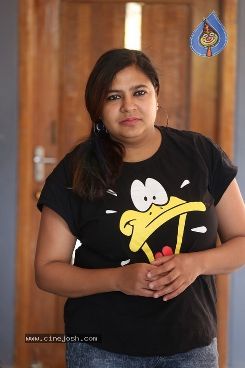 Sesha Sindhu Rao Interview Pics - 9 / 21 photos