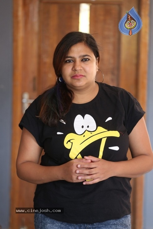 Sesha Sindhu Rao Interview Pics - 13 / 21 photos