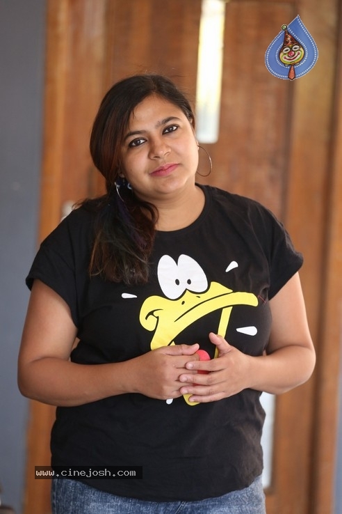 Sesha Sindhu Rao Interview Pics - 15 / 21 photos