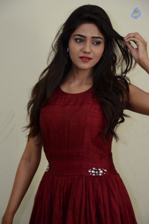 Shaalu Chourasia Latest Gallery - 10 / 14 photos