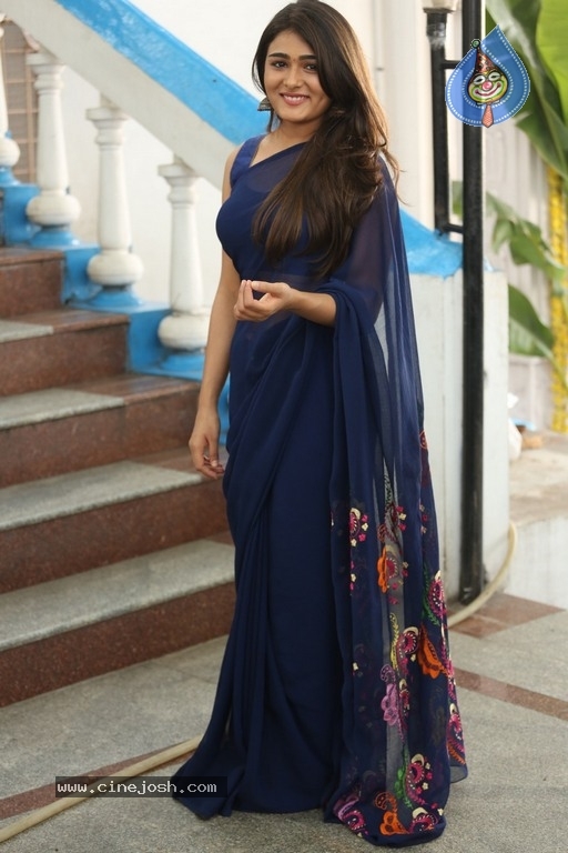 Shalini Pandey Latest Photos - 7 / 20 photos