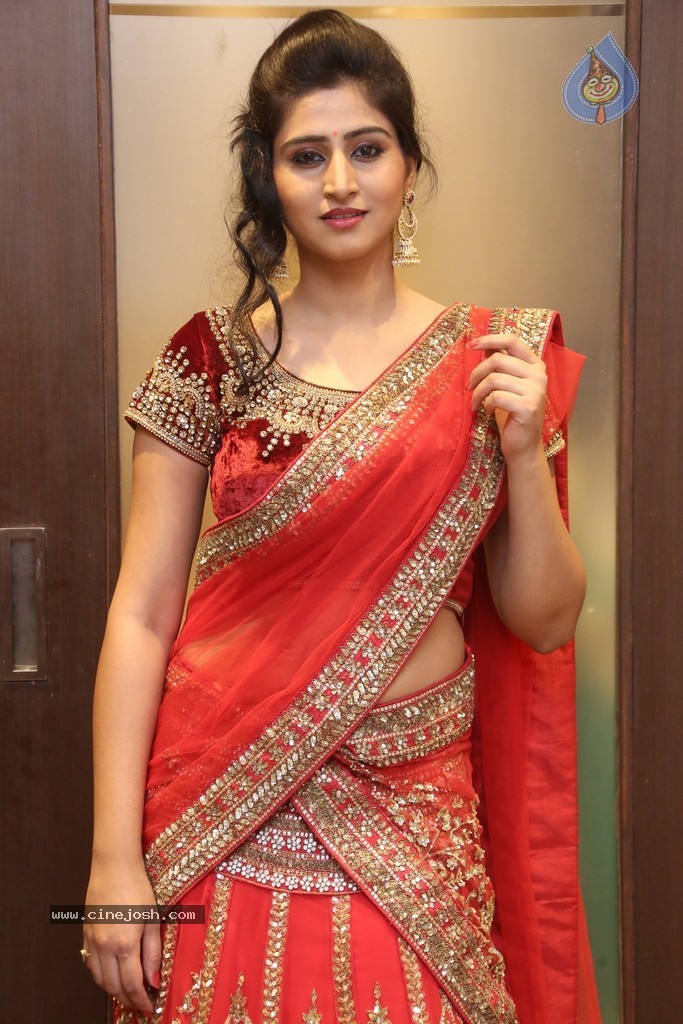 Shamili Gallery - 2 / 131 photos