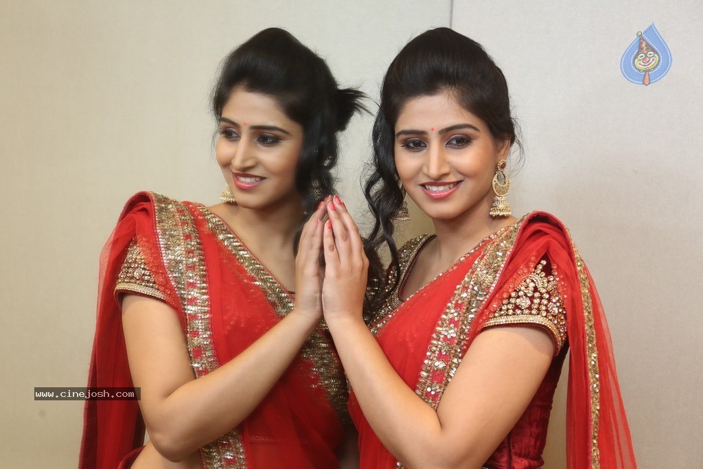 Shamili Gallery - 3 / 131 photos