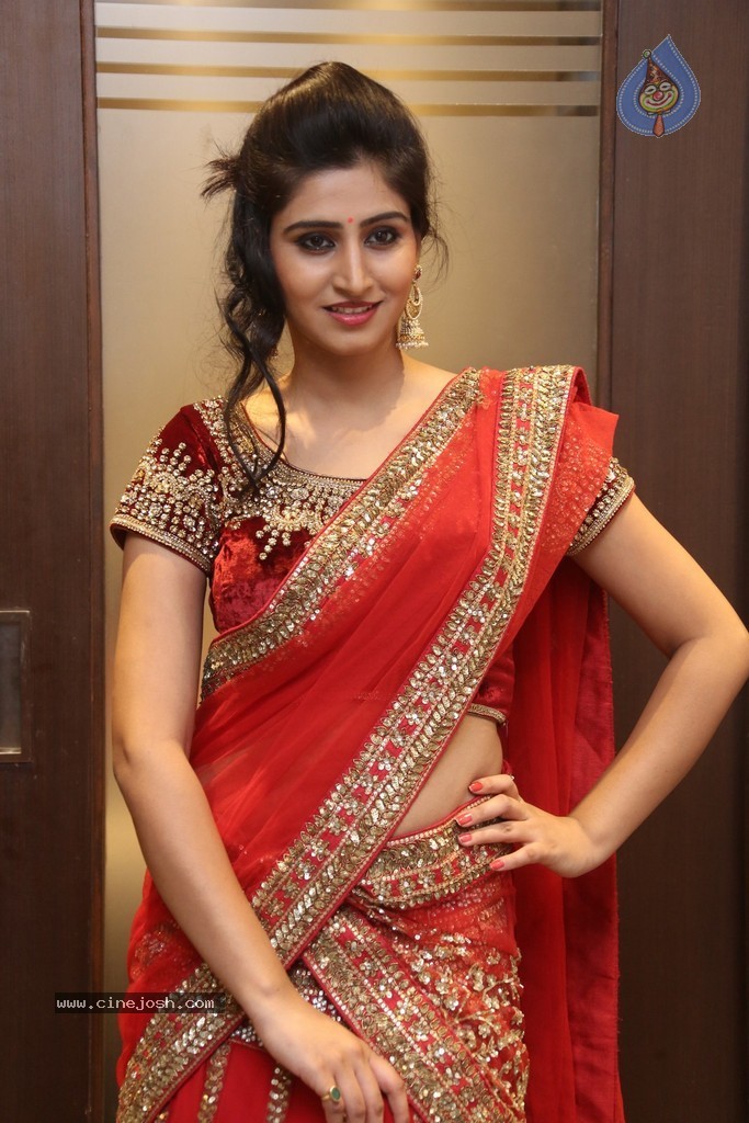 Shamili Gallery - 41 / 131 photos