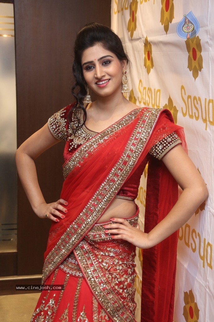 Shamili Gallery - 46 / 131 photos