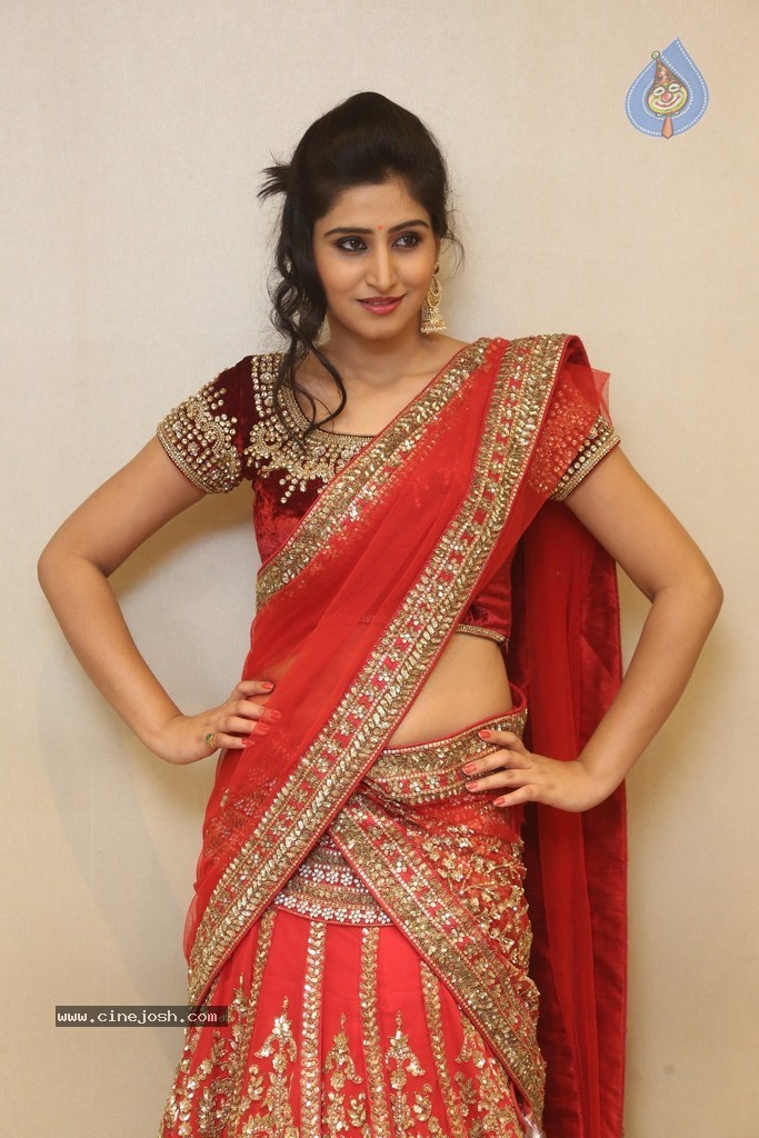 Shamili Gallery - 97 / 131 photos