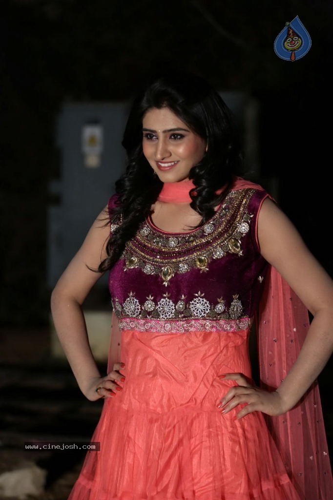Shamili Gallery - 9 / 63 photos