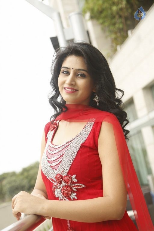 Shamili Latest Images - 15 / 61 photos