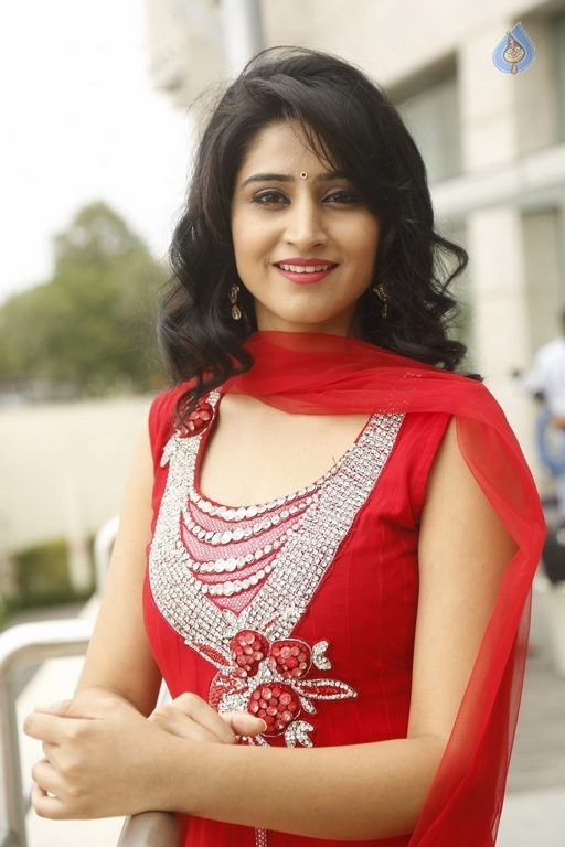 Shamili Latest Images - 52 / 61 photos