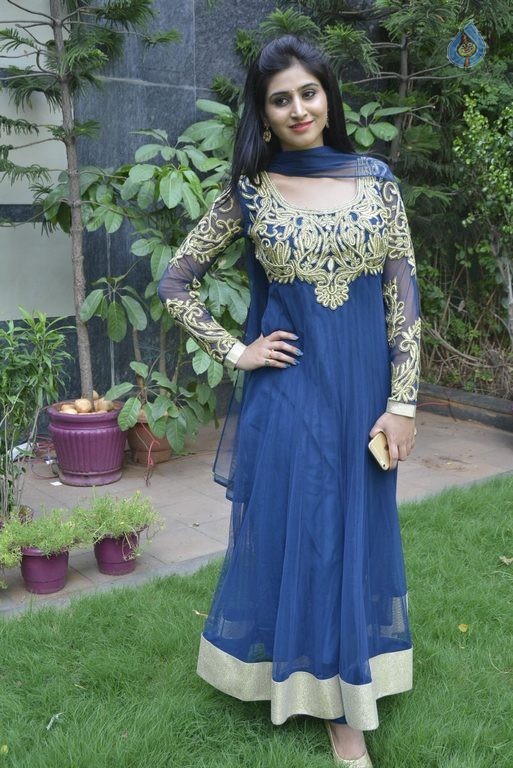 Shamili Latest Photos - 19 / 30 photos