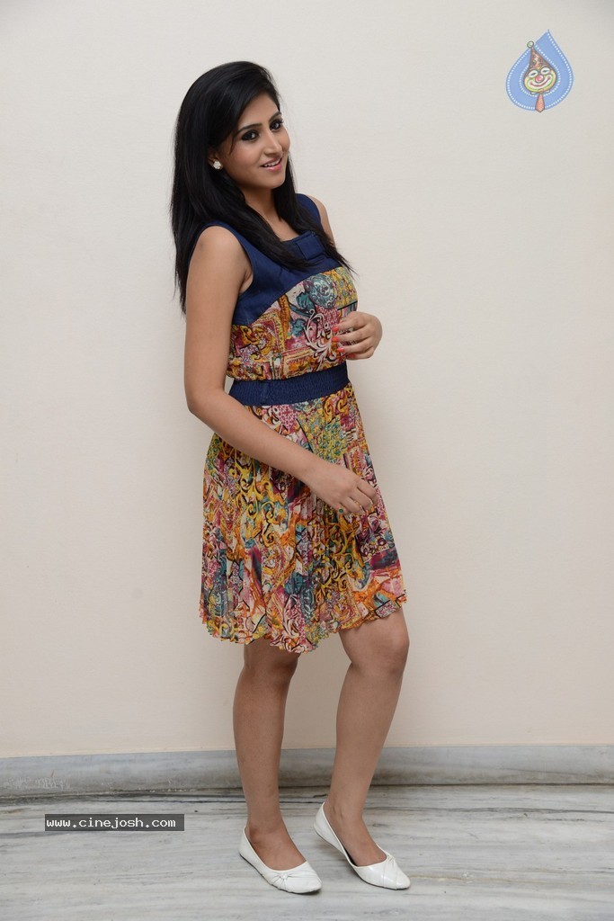 Shamili Latest Stills - 6 / 84 photos