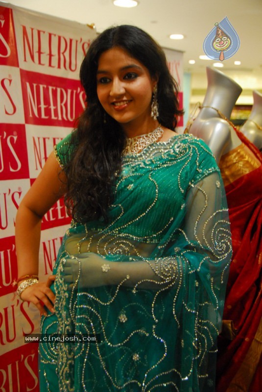 Shanti Rao at Neeru's Shopping Mall - 40 / 52 photos