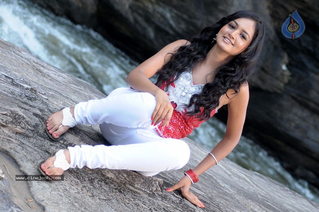 Shanvi Hot Stills - 27 / 63 photos