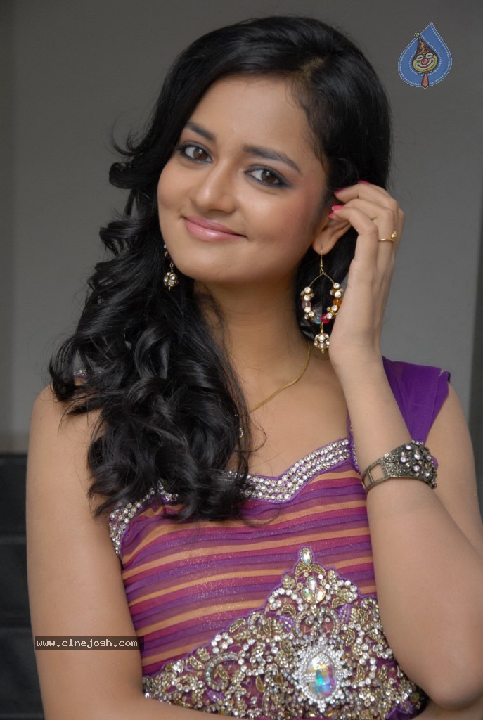 Shanvi Latest Gallery - 10 / 64 photos