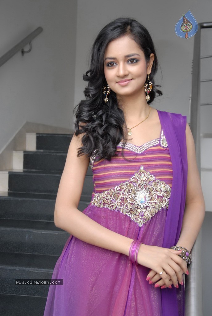 Shanvi Latest Gallery - 11 / 64 photos