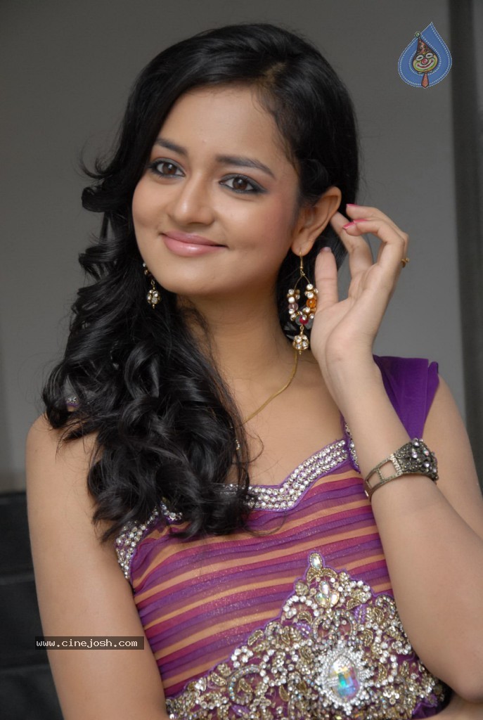 Shanvi Latest Gallery - 48 / 64 photos