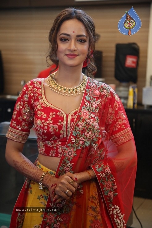 Shanvi Srivastava Stills - 6 / 21 photos