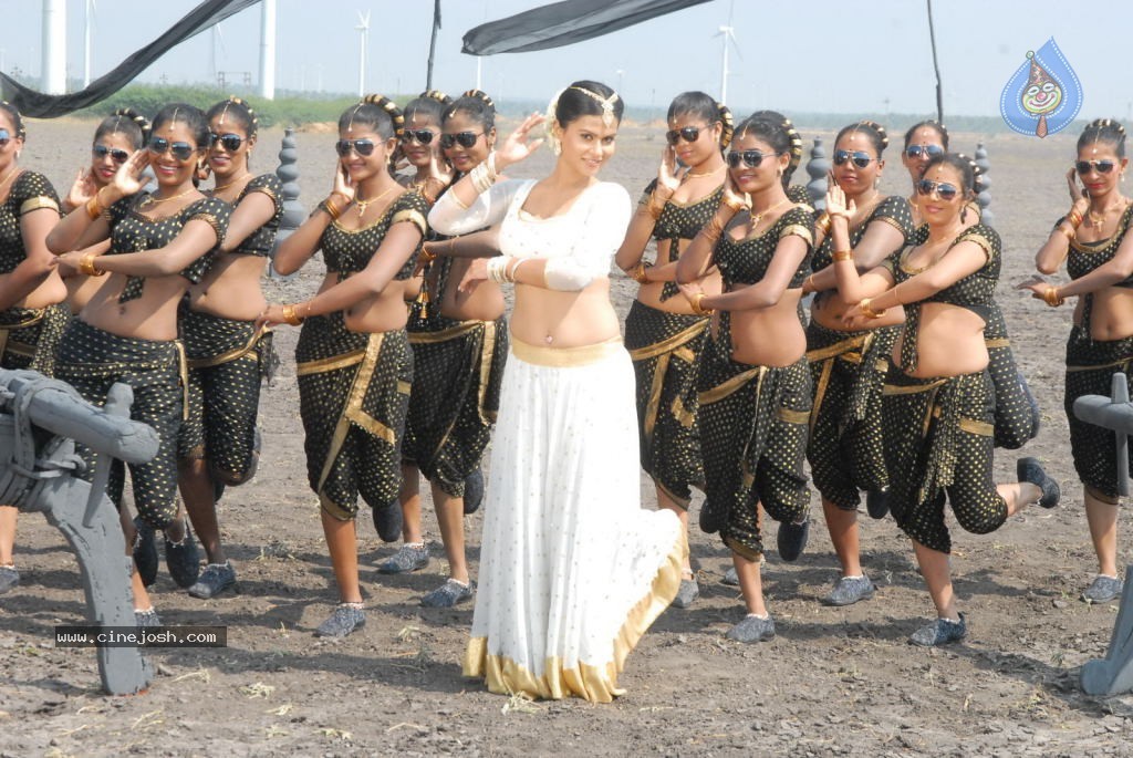 Sharmila Mandre Hot Photos - 20 / 115 photos