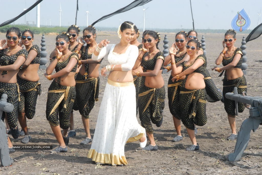 Sharmila Mandre Hot Photos - 110 / 115 photos