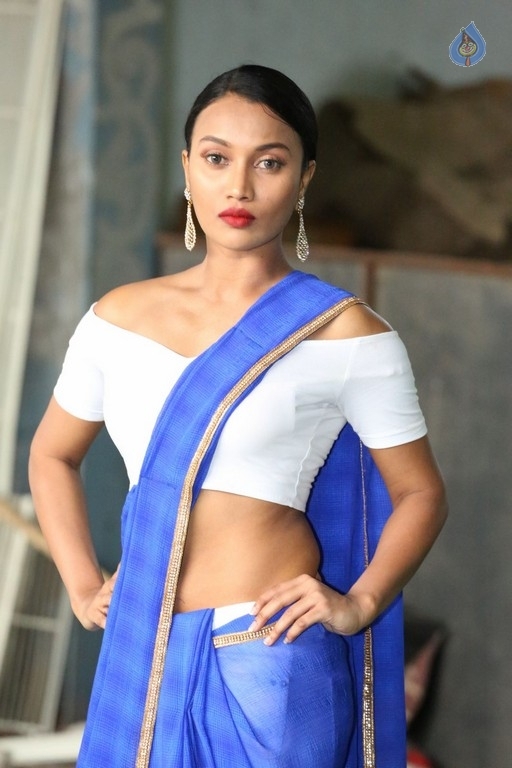 Sharmila New Gallery - 26 / 42 photos