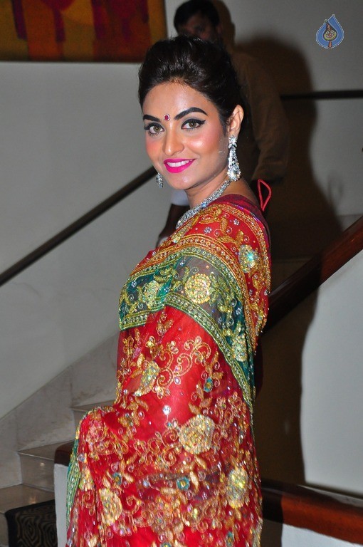 Sharon Fernandes Latest Gallery - 13 / 29 photos