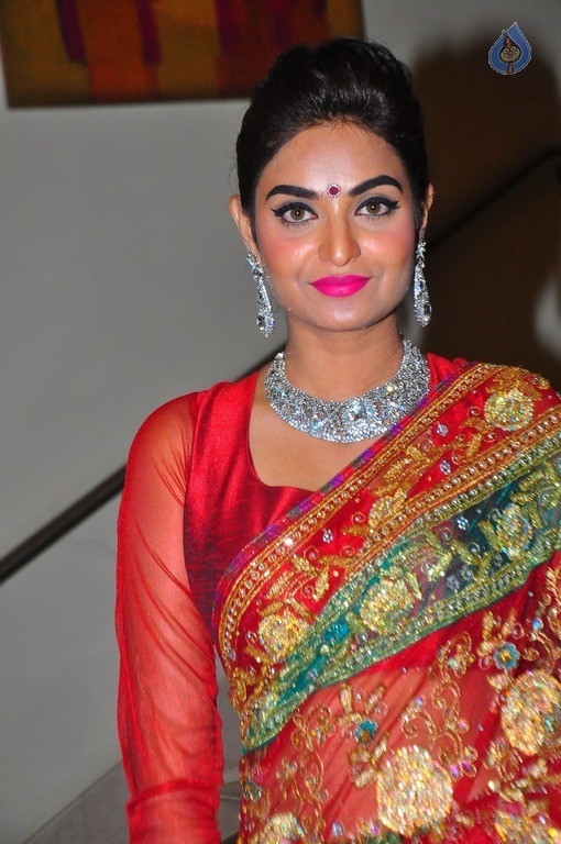 Sharon Fernandes Latest Gallery - 17 / 29 photos