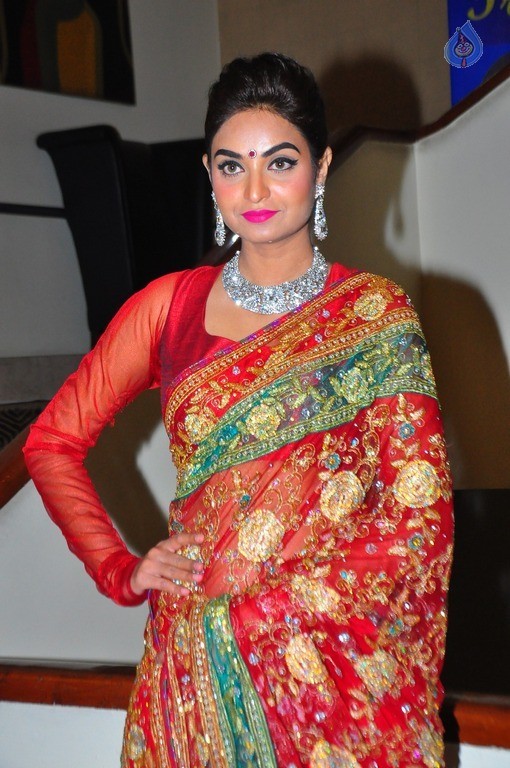 Sharon Fernandes Latest Gallery - 26 / 29 photos