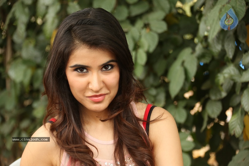 Sheena Bajaj Stills - 32 / 62 photos