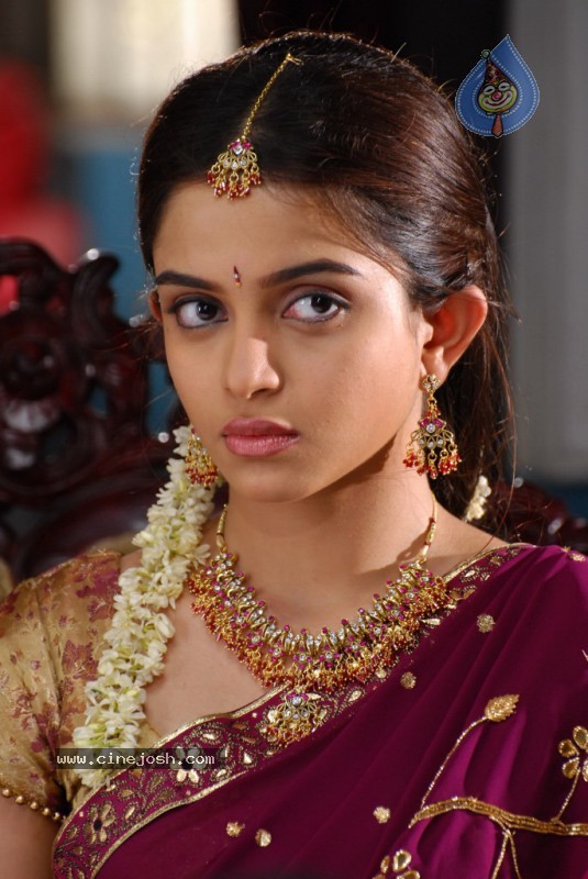 Sheena Shahabadi Stills  - 25 / 85 photos