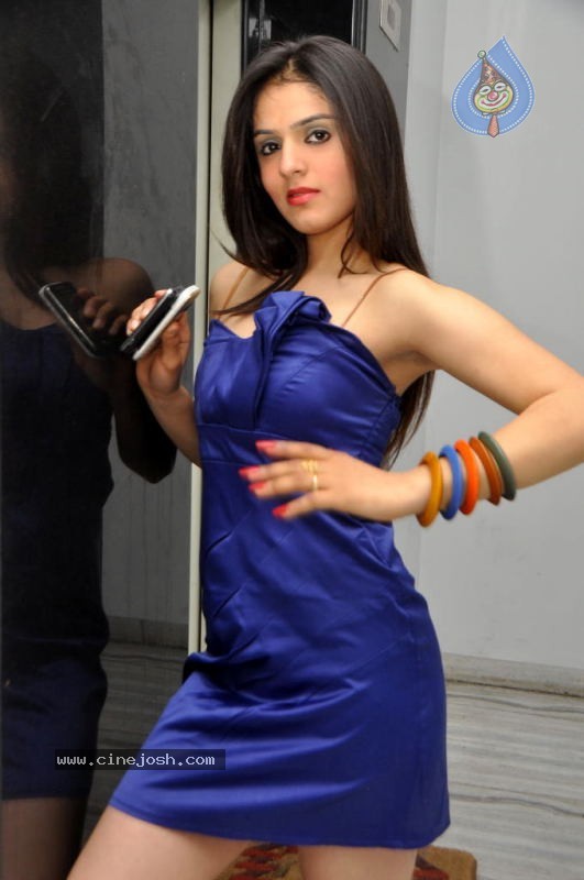 Shefali Sharma Hot Stills - 10 / 80 photos