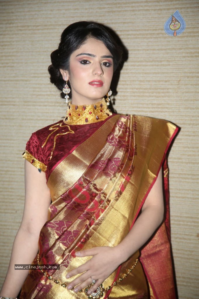 Shefali Sharma Latest Photos - 18 / 61 photos