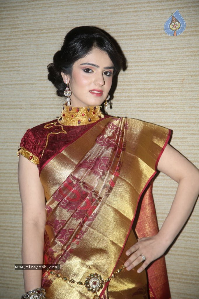 Shefali Sharma Latest Photos - 23 / 61 photos