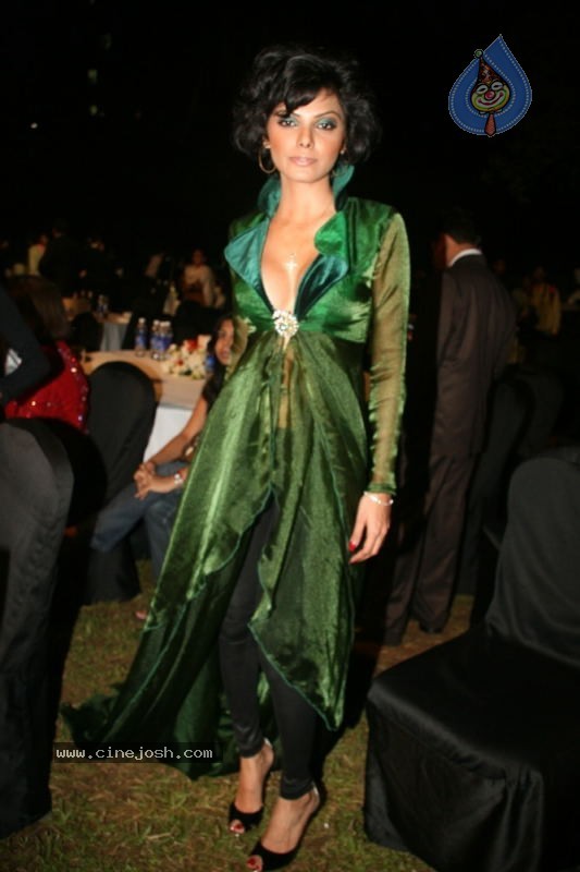 Sherlyn Chopra  Latest Hot Stills - 14 / 20 photos