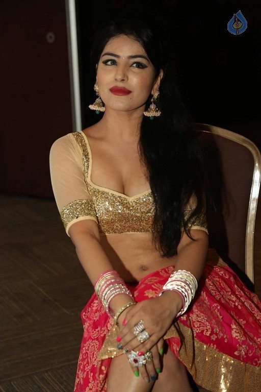 Shikha Malhotra Photos - 6 / 54 photos