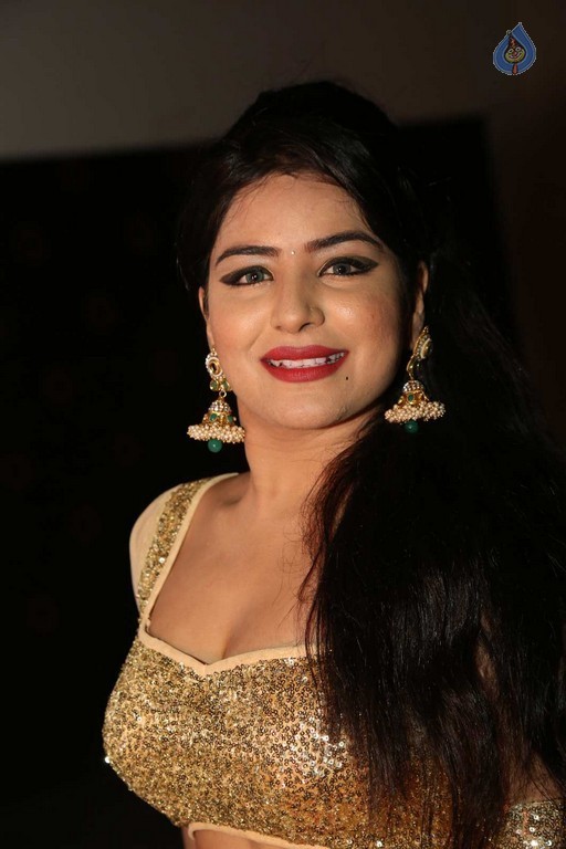 Shikha Malhotra Photos - 46 / 54 photos