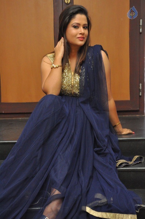 Shilpa Chakravarthy Latest Photos - 36 / 42 photos