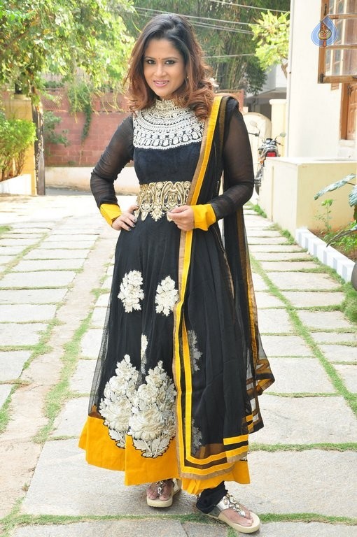 Shilpa Chakravarthy Photos - 10 / 35 photos