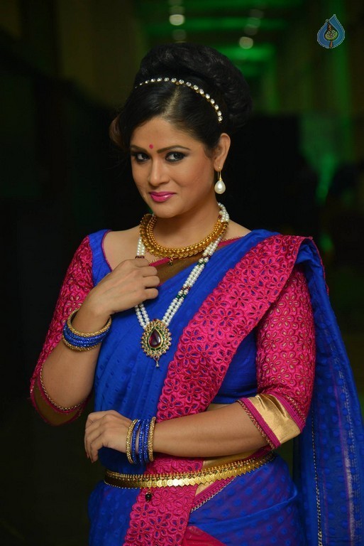 Shilpa Chakravarthy Pics - 18 / 21 photos