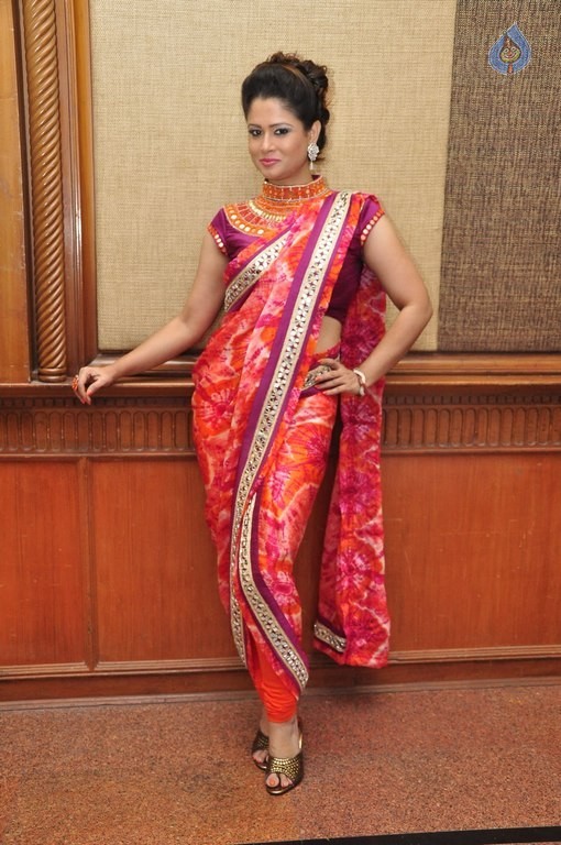 Shilpa Chakravarthy Pics - 26 / 34 photos