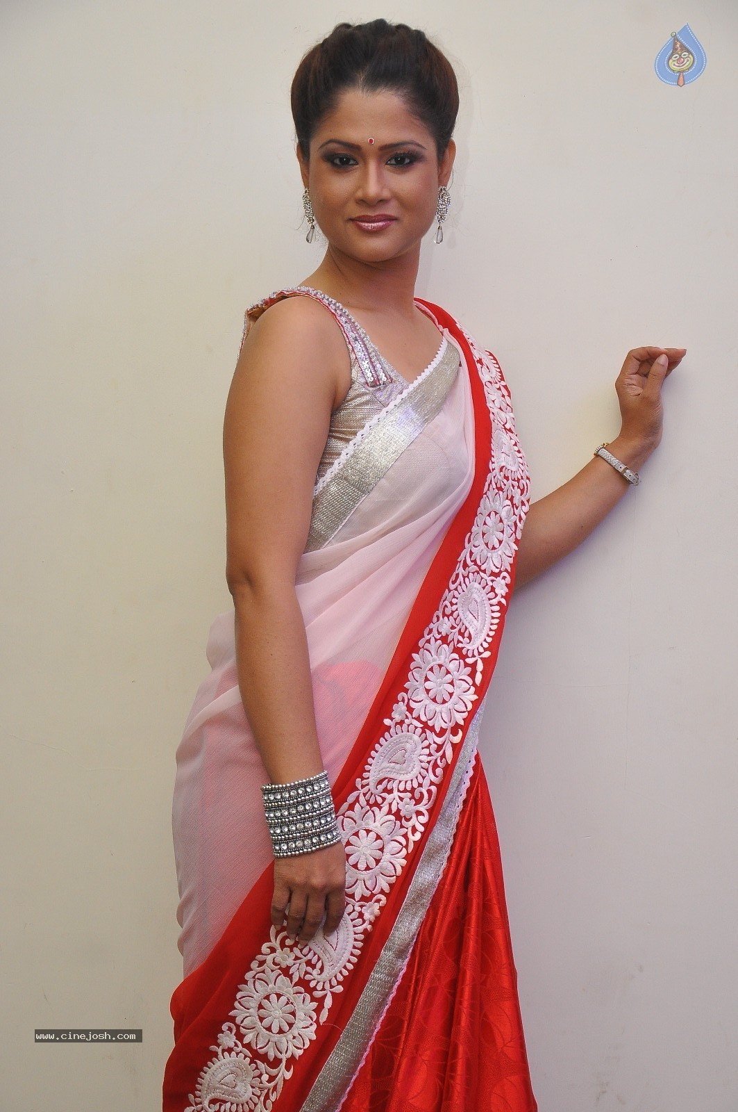 Shilpa Chakravarthy Stills - 28 / 59 photos