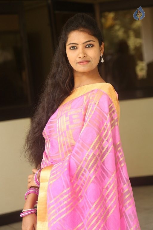 Shilpa New Photos - 23 / 29 photos