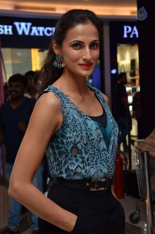 Shilpa Reddy Latest Photos - 5 / 30 photos