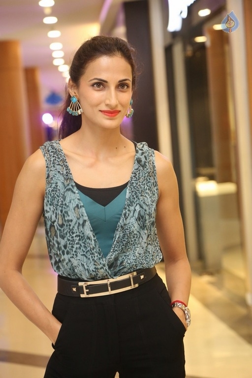 Shilpa Reddy Latest Photos - 28 / 30 photos
