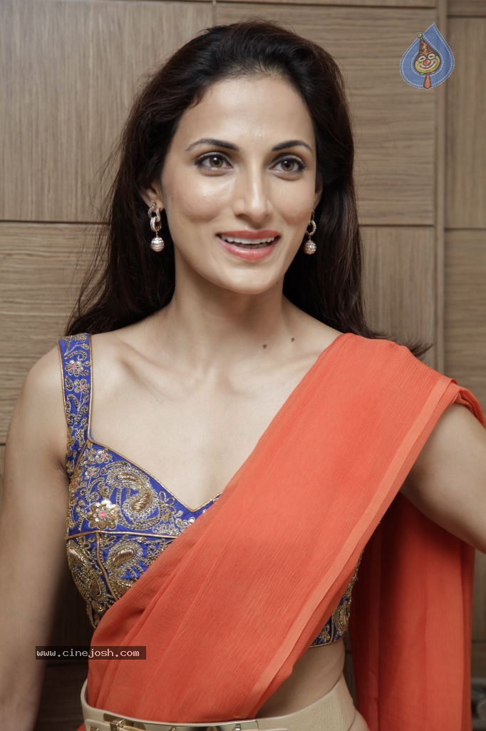 Shilpa Reddy New Stills - 31 / 32 photos