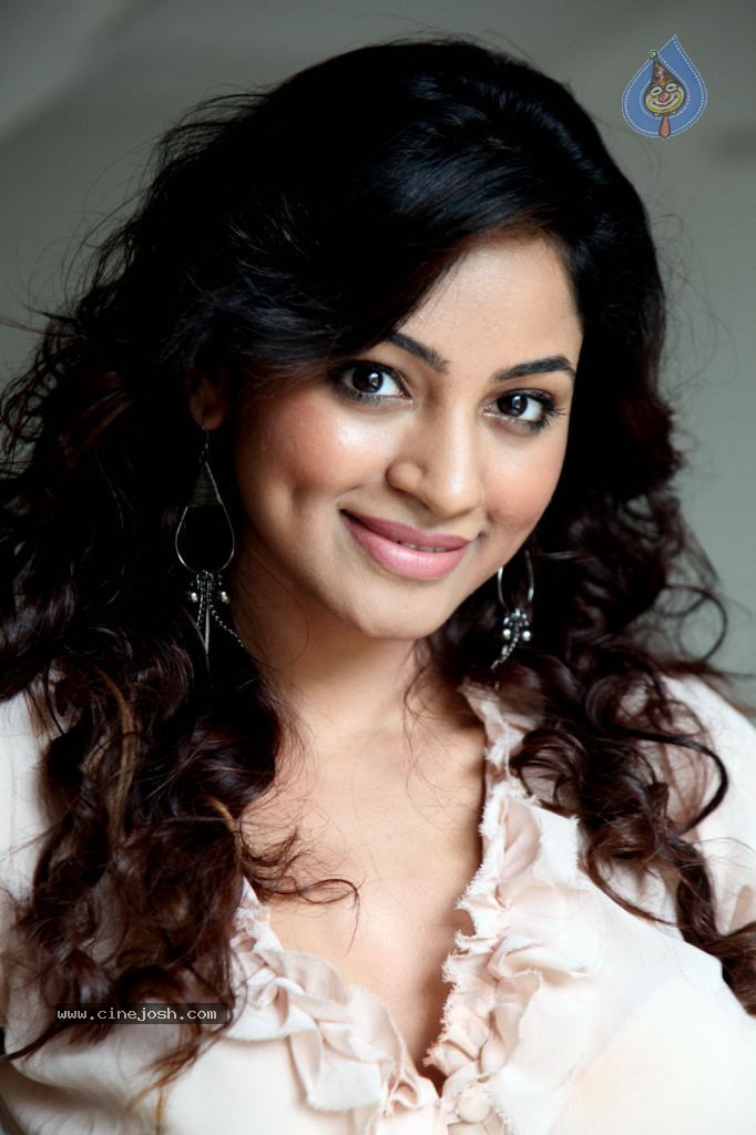 Shilpi Sharma Hot Stills - 62 / 123 photos