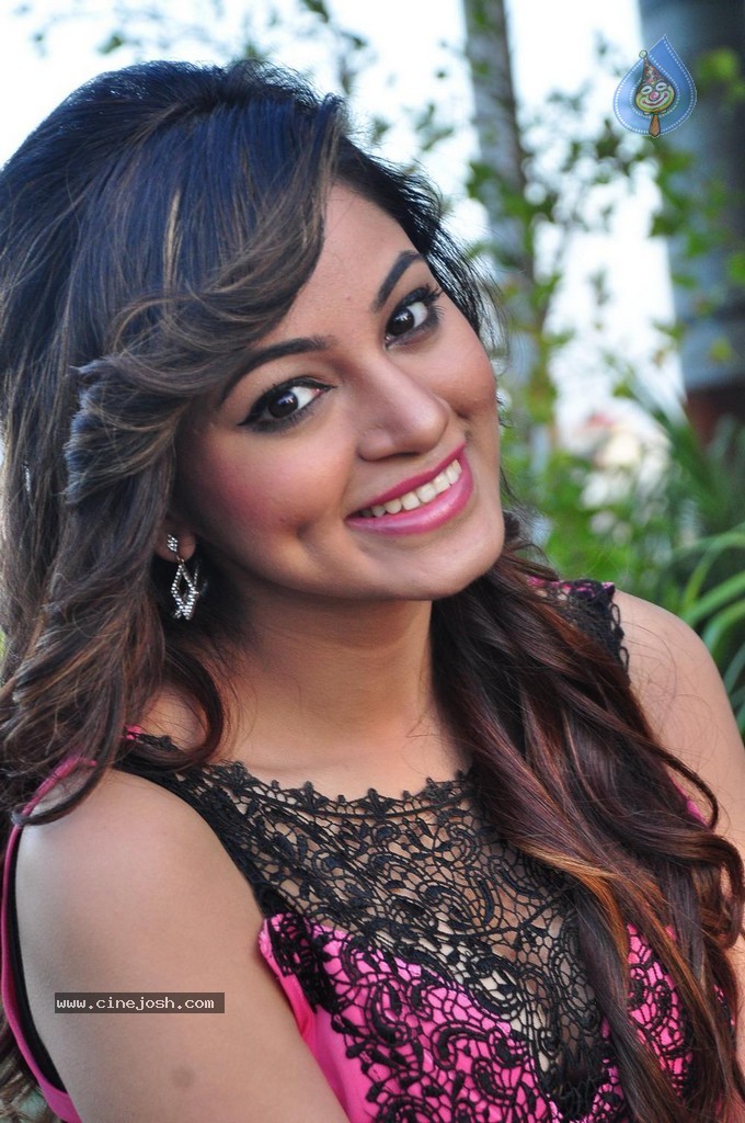 Shilpi Sharma Latest Photos - 35 / 134 photos