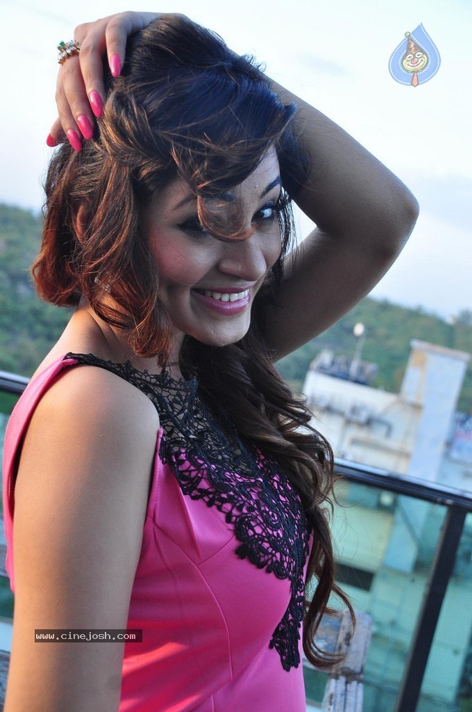 Shilpi Sharma Latest Photos - 82 / 134 photos